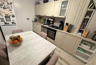 Apartament cu 3 camere decomnadate,patrcare inclusa,zona Cetatii - 7