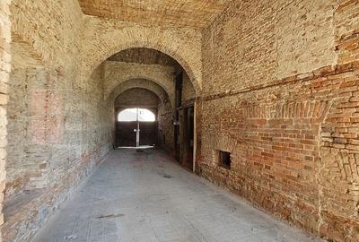 Casă cu Teren 1323 Mp în Central - 5