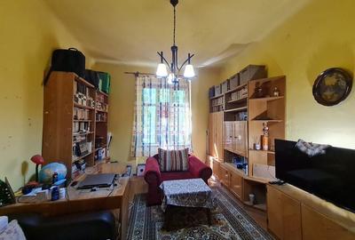 Apartament 2 camere,curte comuna/4 proprietari - 3