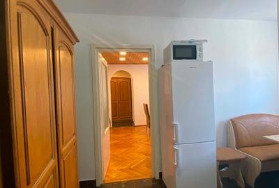 Apartament cu 2 camere semidecomandat în Micro 17 - 10