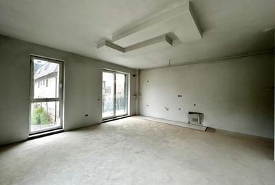 Apartament cu 3 camere semidecomandat în Apahida