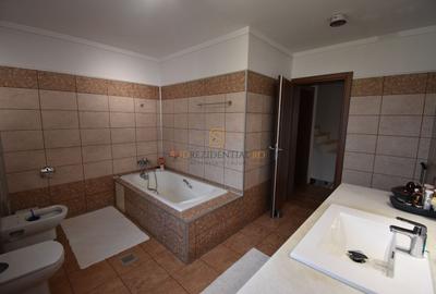 Duplex cu 4 camere cu Canalizare în 1 Decembrie - 15