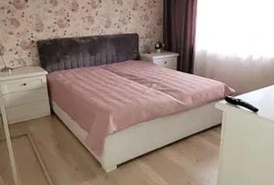 Apartament cu 3 camere decomandat în Traian - 1