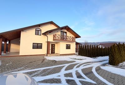 Casă cu 4 camere cu Teren 3000 Mp în Central - 5