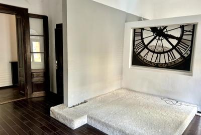 Casă cu 4 camere cu Teren 601 Mp în Ultracentral