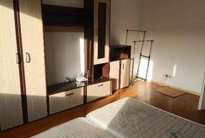 Garsonieră decomandată în Independenței - 1