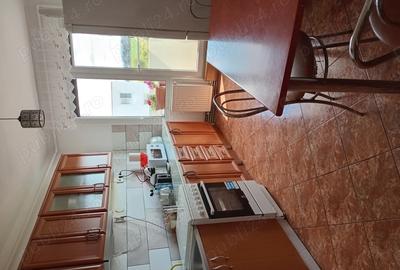 Vand Apartament 3 camere - 1