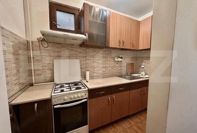 Apartament cu 3 camere decomandat, mobilat în Traian - 4