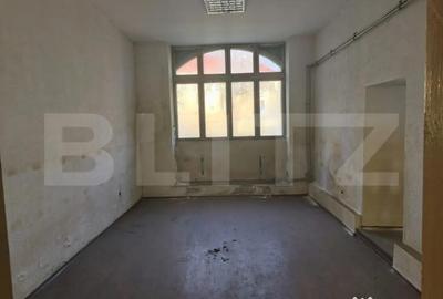Spațiu comercial, de 1,883 mp, în Central - 16