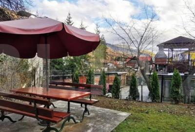 Casă cu 6 camere cu Teren 760 Mp în Central - 13