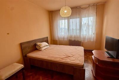 Apartament cu 3 camere decomandat în Podu Roș - 9