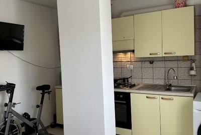 Apartament cu 3 camere decomandat în Sebastian - 9