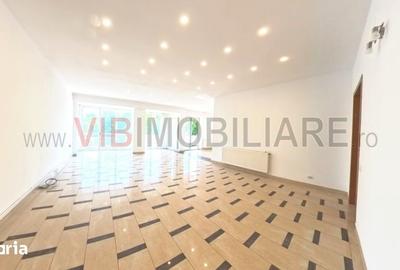 Apartament cu 4 camere decomandat în Primăverii