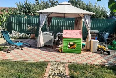 Case cu 7 camere, 2 bucatarii si 3 bai, intr-o curte cartierul Gradiste - 17