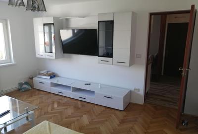 Apartament cu 3 camere decomandat, mobilat în Central - 4