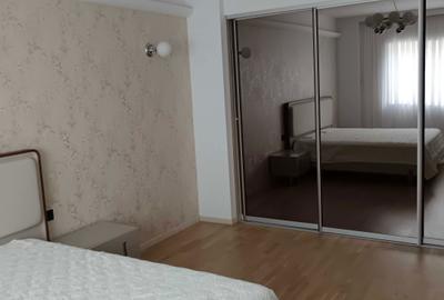 Apartament cu 3 camere decomandat în Exterior Vest - 11