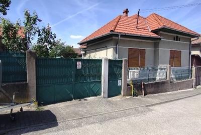 Casă individuală cu 4 camere cu Teren 804 Mp în Central - 1