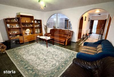 Casă cu 5 camere cu Teren 372 Mp în Bariera Vâlcii - 7