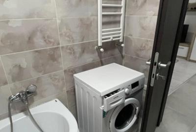 Garsoniera 36 mp utili,strada Sergent Ilie Petre,nr.86 .bloc 5 - 1