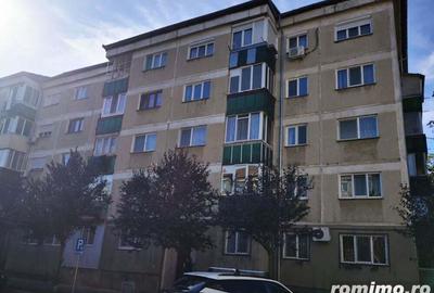 Cota de 3/6 din apartament 3 camere, Oradea, Jud. Bihor-id R1983790 - 1