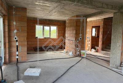 Casă individuală cu 5 camere cu Canalizare în Șelimbăr - 3