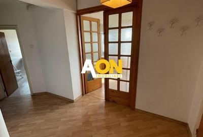 Apartament cu 3 camere decomandat în Central - 4
