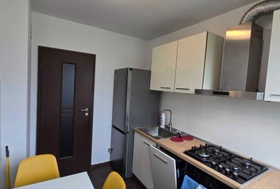 Apartament cu 2 camere decomandat în Titan - 3