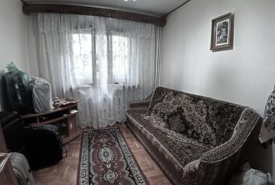 Apartament cu 3 Camere Decomandat in George Enescu - 11