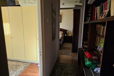 Apartament 4 camere, decomandat situat in zona Tomis III - 10