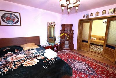 Casă cu 5 camere cu Teren 1014 Mp în Bănești - 3