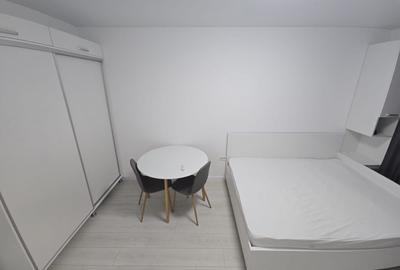 Garsonieră decomandată în Central - 8