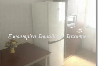 Vila de inchiriat zona FALEZA NORD - 2