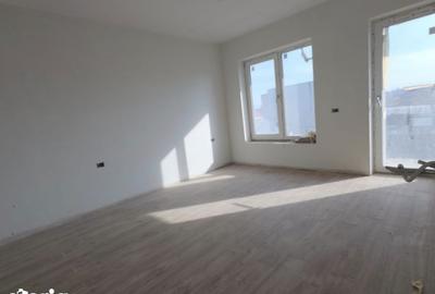Casă cu 4 camere cu Teren 300 Mp în Lumina - 11