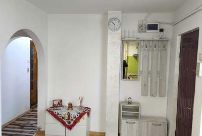 Apartament cu 2 camere decomandat în Rovine - 8
