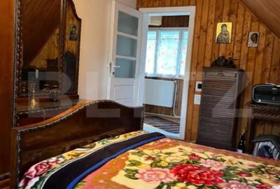 Casă cu 3 camere cu Teren 2243 Mp în Central - 1