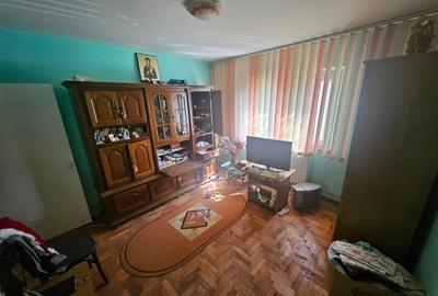 Apartament cu 3 camere decomandat, mobilat în Central - 2