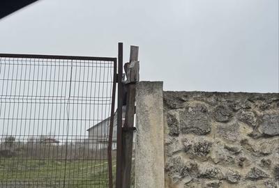 Casă cu 4 camere în Valu lui Traian