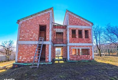 Casă cu 4 camere în Fântânele - 15