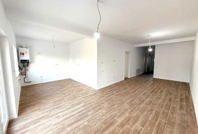 Casă cu 3 camere în Moșnița Veche