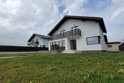 EXPLOREAZA 3D! In apreciata prezentare, pe calitativ certificat, Harman, Brasov - 10