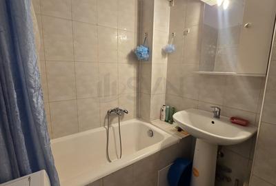 Apartament cu 3 camere semidecomandat, mobilat în P-ța Unirii - 10