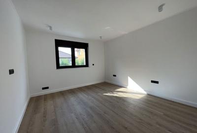 Casă cu 5 camere cu Teren 500 Mp în Central - 10