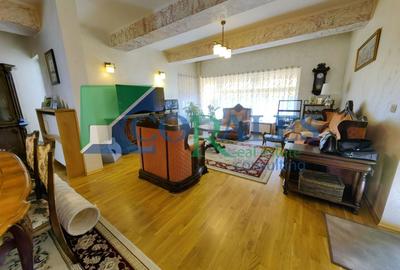 Casă individuală cu 6 camere cu Canalizare în Girocului - 3