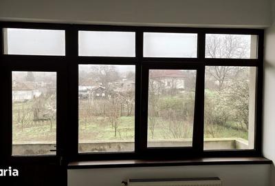 Casă cu Teren 1856 Mp în Central - 14