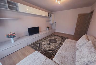 Apartament cu 2 camere decomandat în Triaj - 2