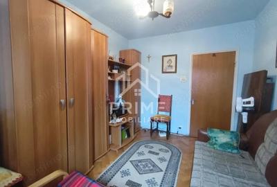 Apartament cu 4 camere decomandat în Central - 2
