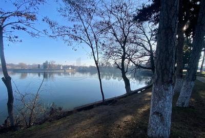 Teren 828 mp vis-a-vis de lac - langa Calul Balan - 2