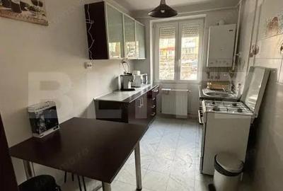 Apartament cu 2 camere decomandat, mobilat în Central - 10