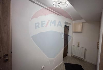 Apartament cu 2 camere de închiriat - 10