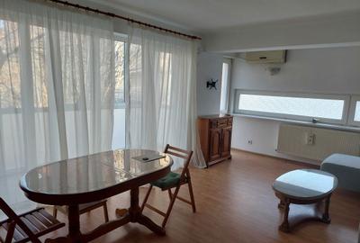 Apartament cu 2 camere decomandat în Central - 8